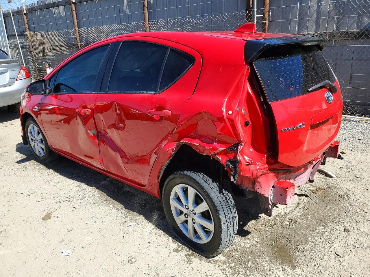 2017 TOYOTA PRIUS C TWO — снимка 2