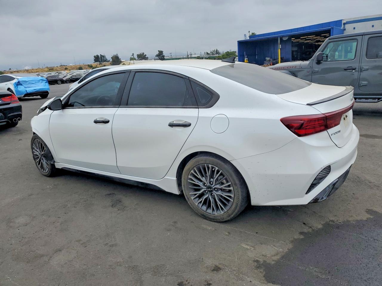 2023 KIA FORTE GT LINE — снимка 2