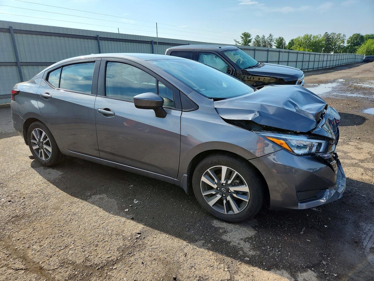 2025 NISSAN VERSA SV — снимка 4