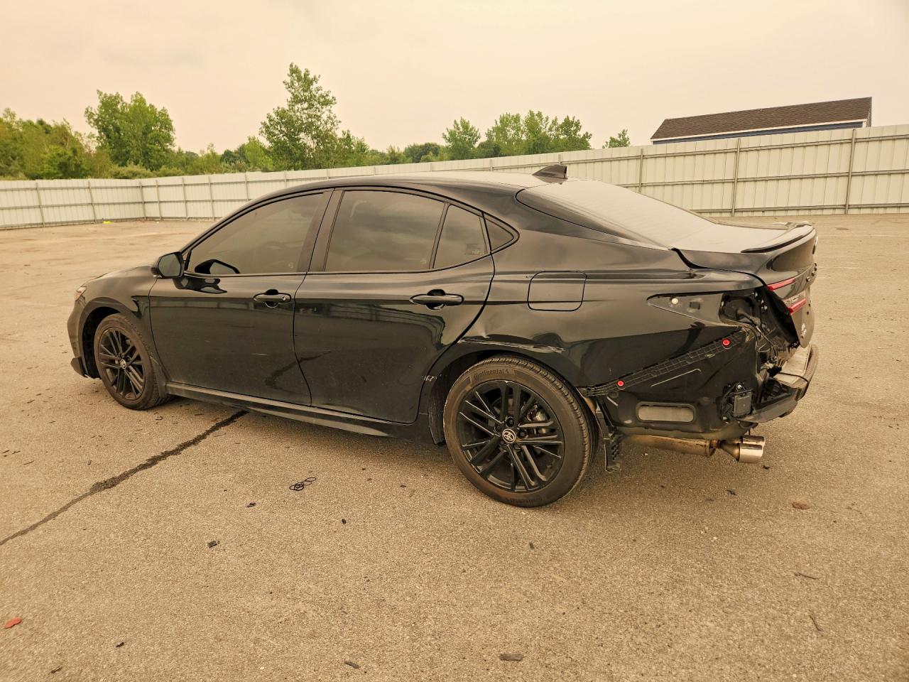 2025 TOYOTA CAMRY SE — снимка 2