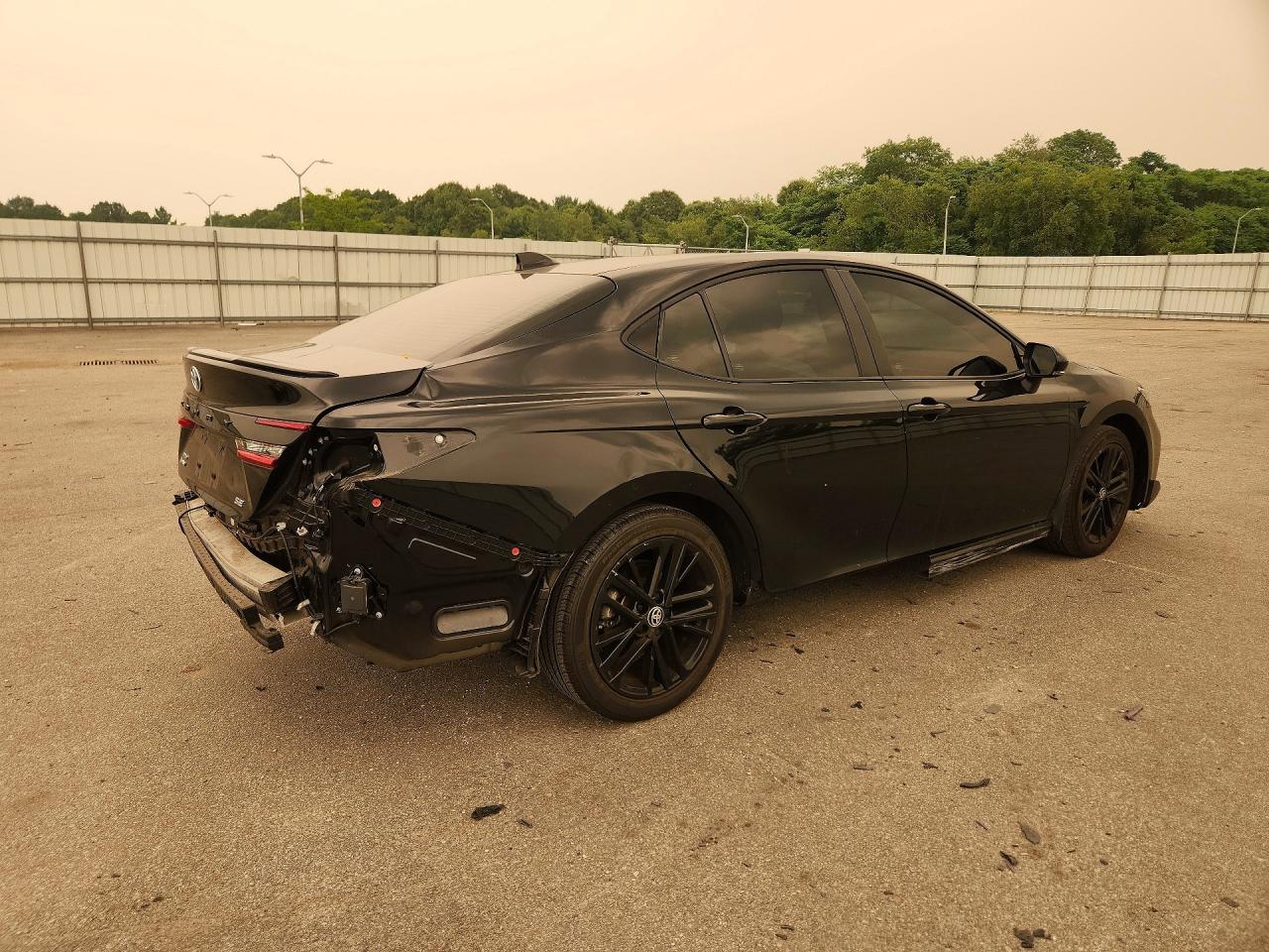 2025 TOYOTA CAMRY SE — снимка 3