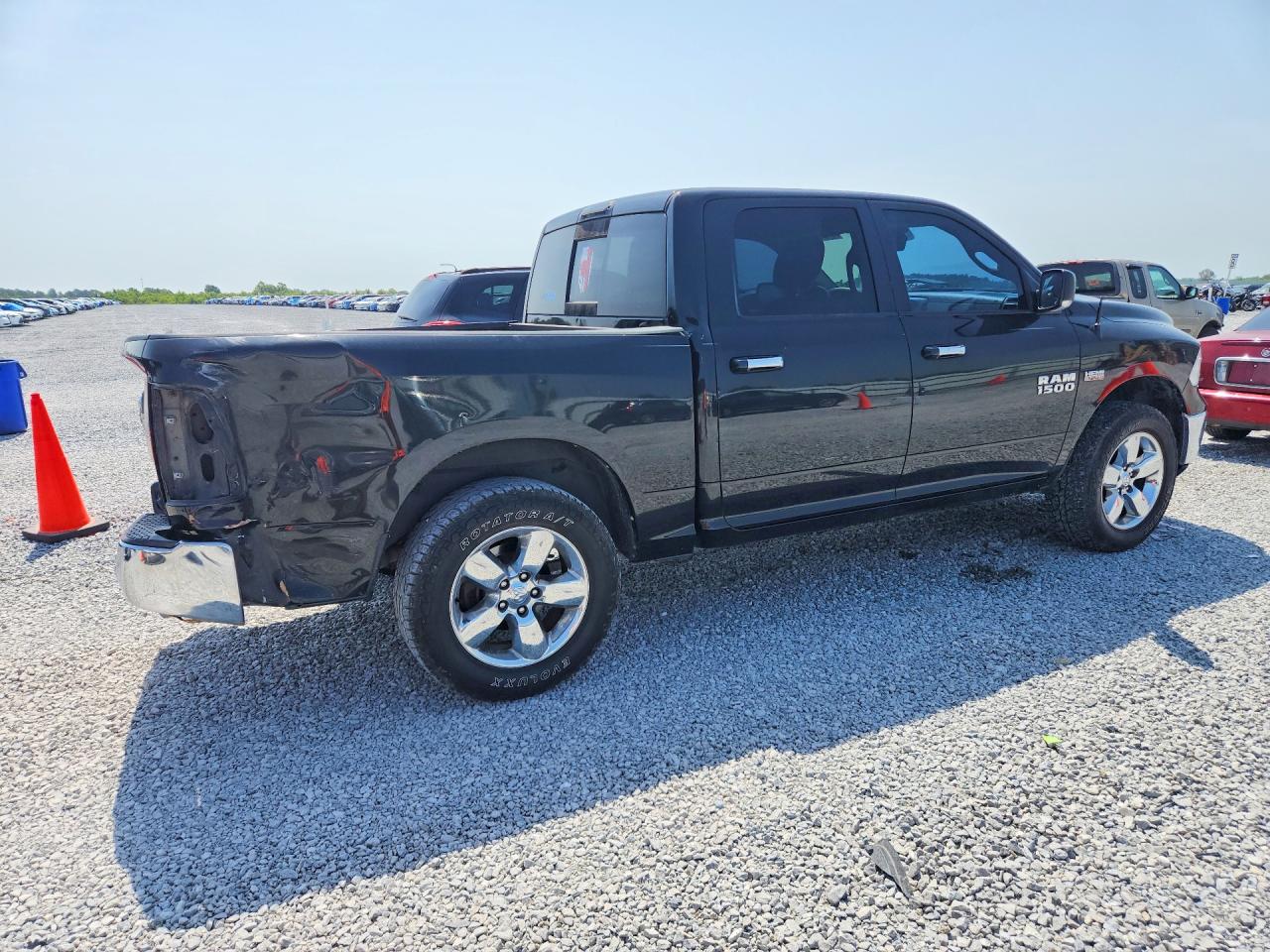 2017 RAM 1500 SLT — снимка 3