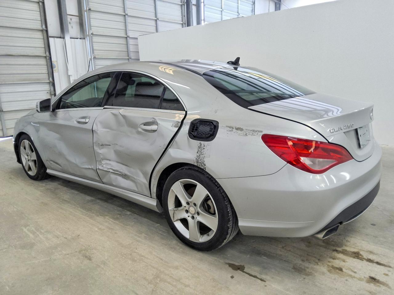 2015 MERCEDES-BENZ CLA 250 — снимка 2