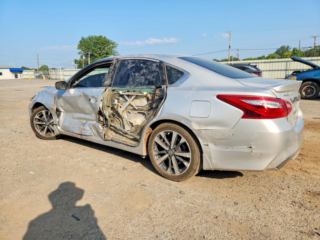 2016 NISSAN ALTIMA 2.5 SR — снимка 2