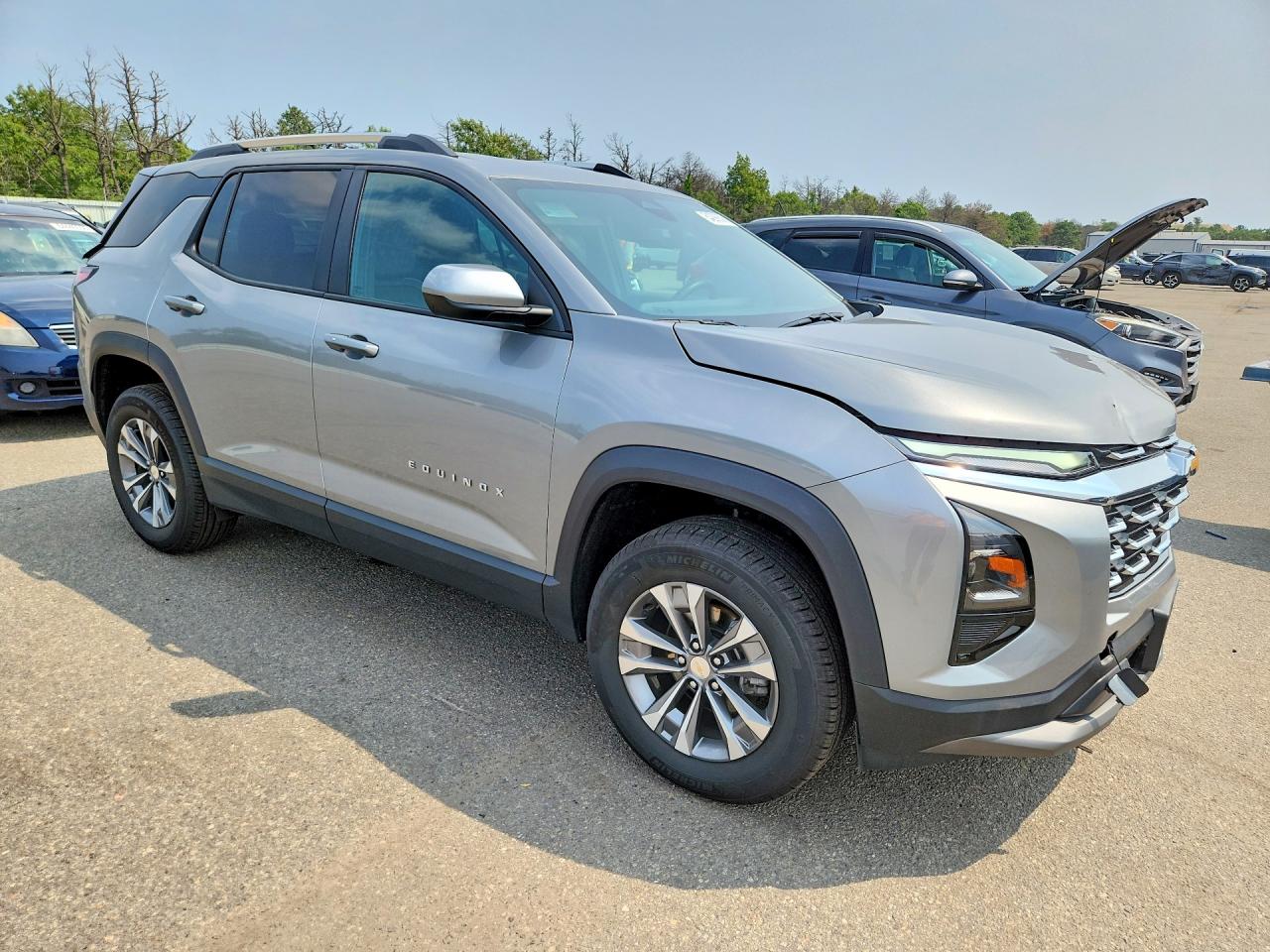 2025 CHEVROLET EQUINOX LT — снимка 4