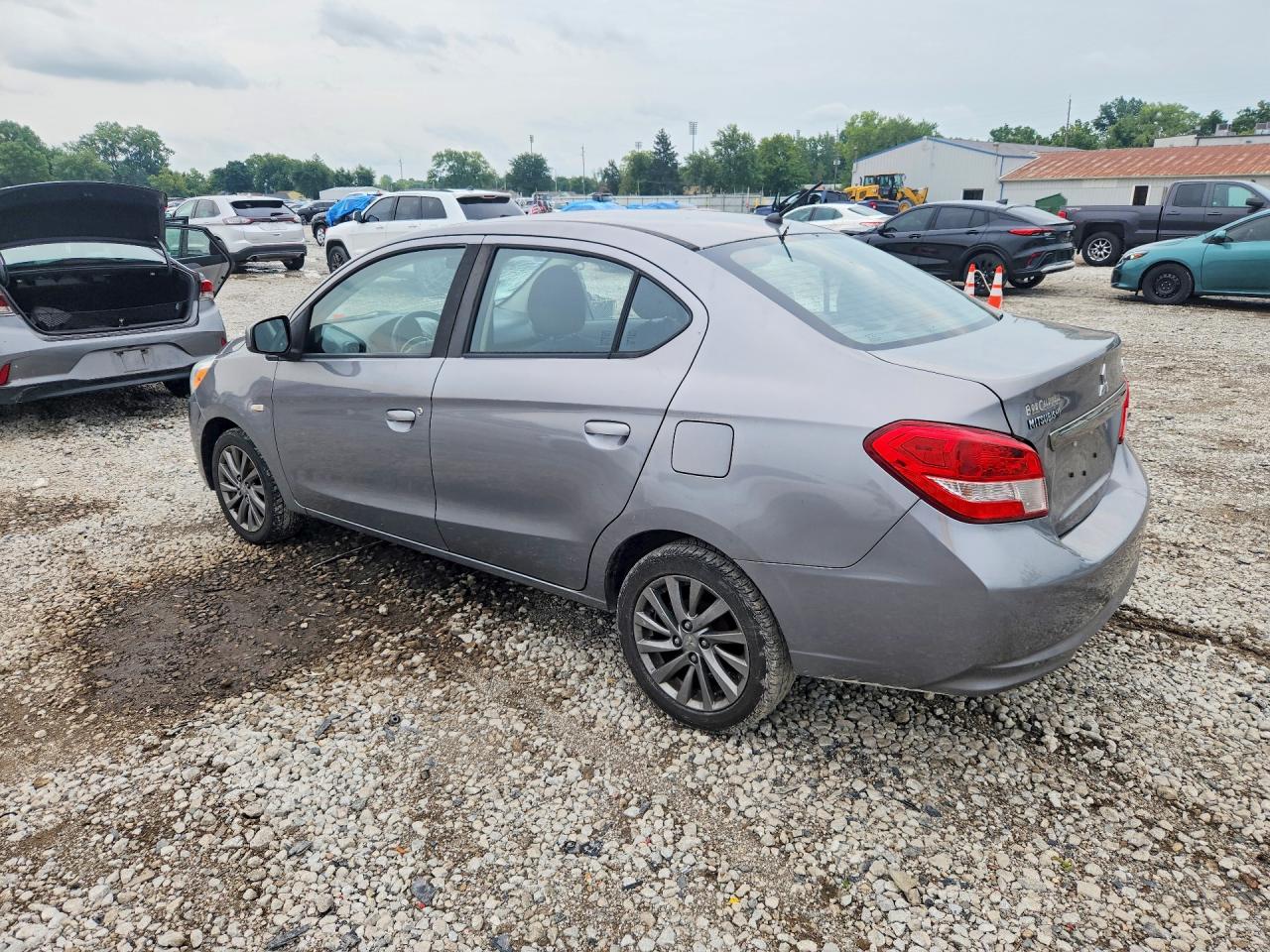 2018 MITSUBISHI MIRAGE G4 ES — снимка 2