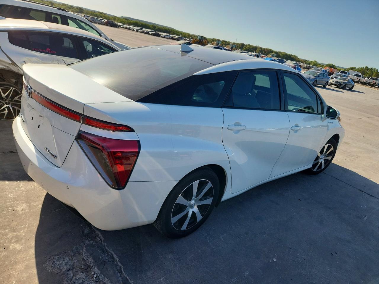 2018 TOYOTA MIRAI BASE — снимка 3