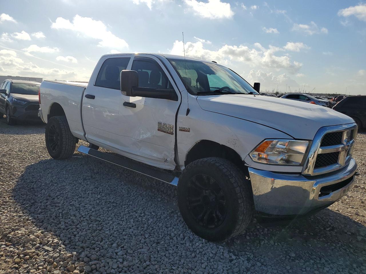 2017 RAM 2500 ST — снимка 4