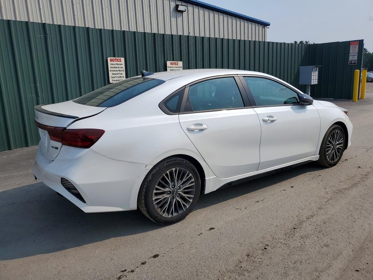 2023 KIA FORTE GT LINE — снимка 3