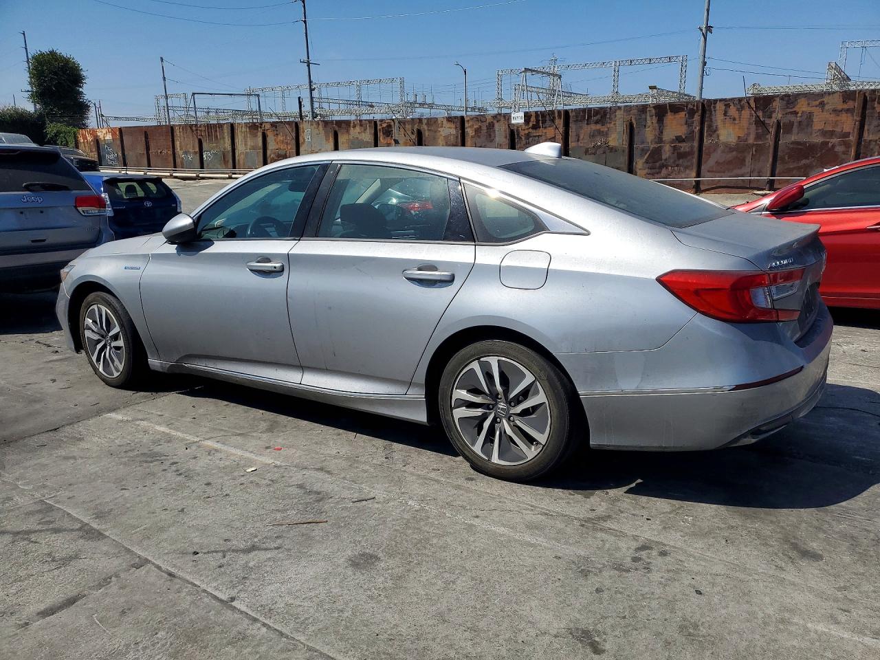 2018 HONDA ACCORD HYBRID EX — снимка 2