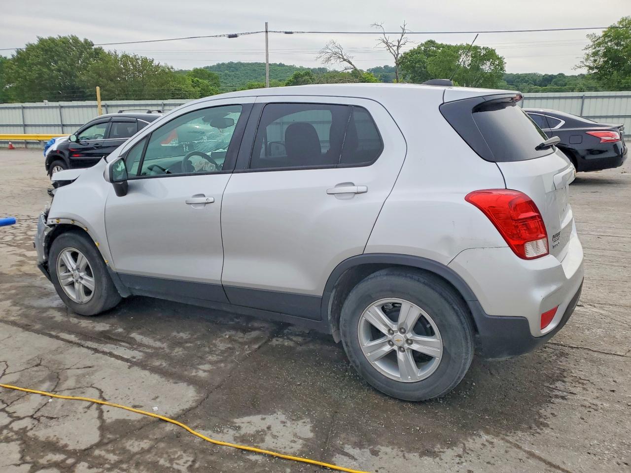 2020 CHEVROLET TRAX LS — снимка 2