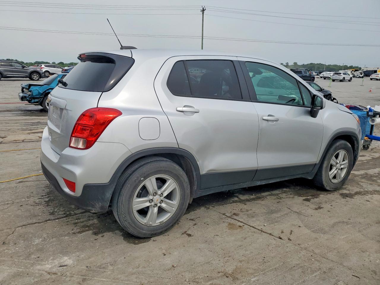 2020 CHEVROLET TRAX LS — снимка 3