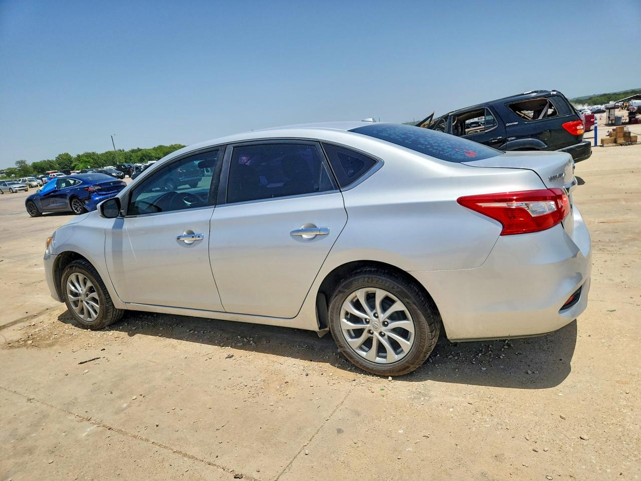 2019 NISSAN SENTRA SV — снимка 2