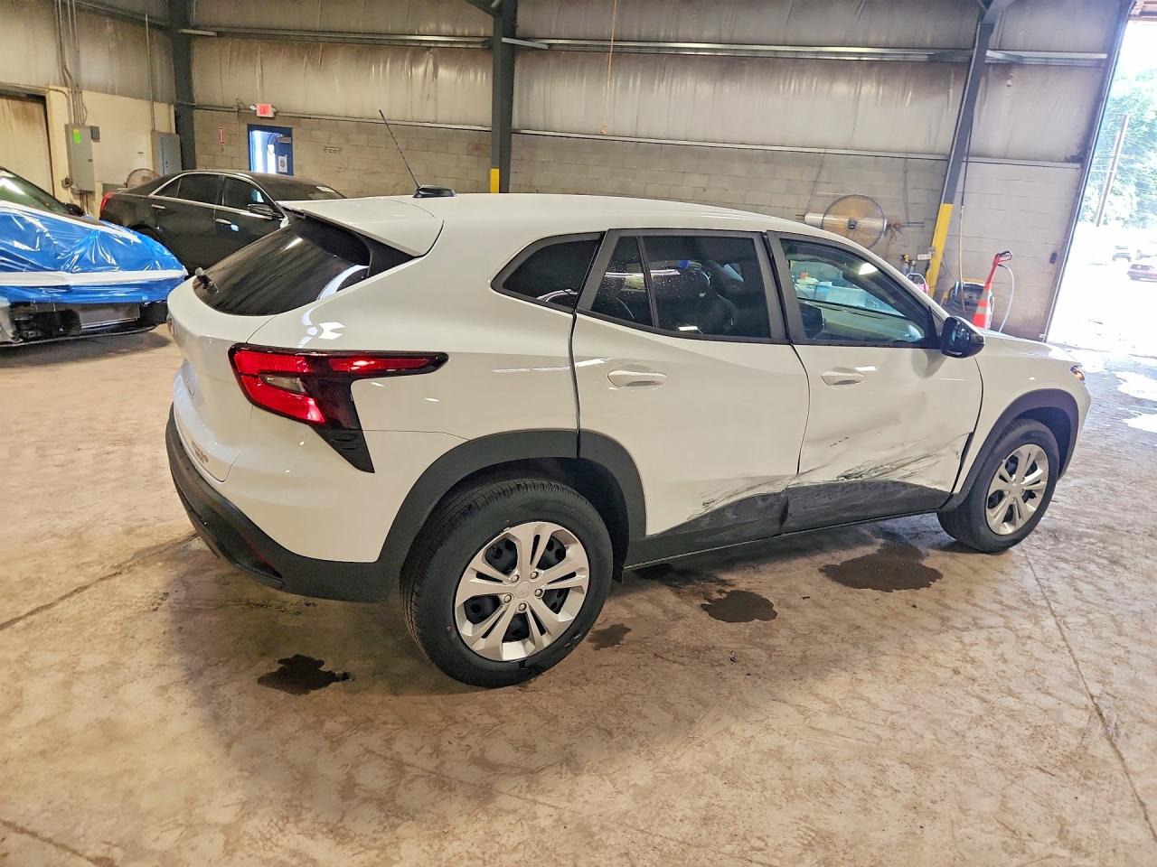 2026 CHEVROLET TRAX LS — снимка 3