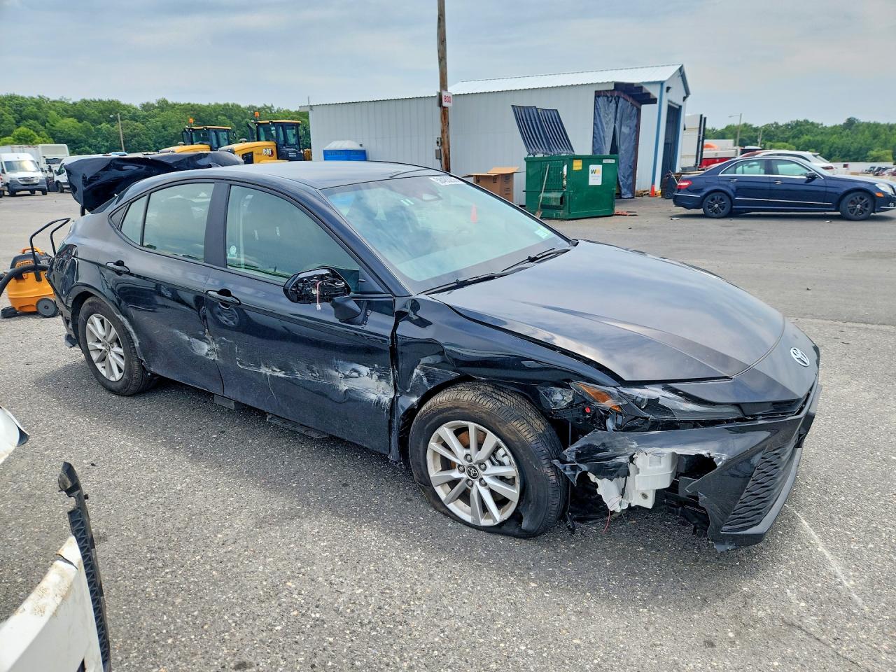 2026 TOYOTA CAMRY LE — снимка 4