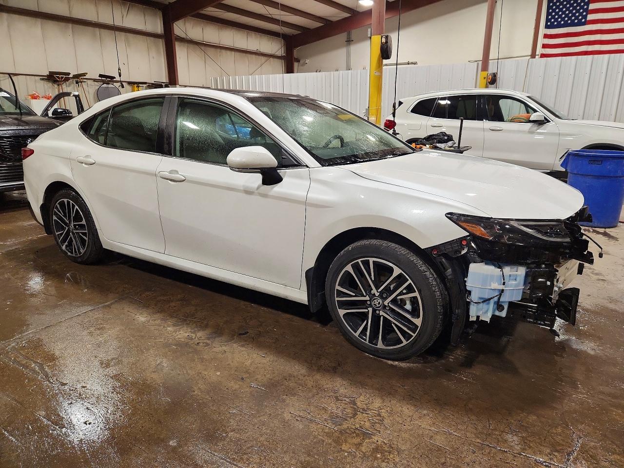 2025 TOYOTA CAMRY XLE — снимка 4