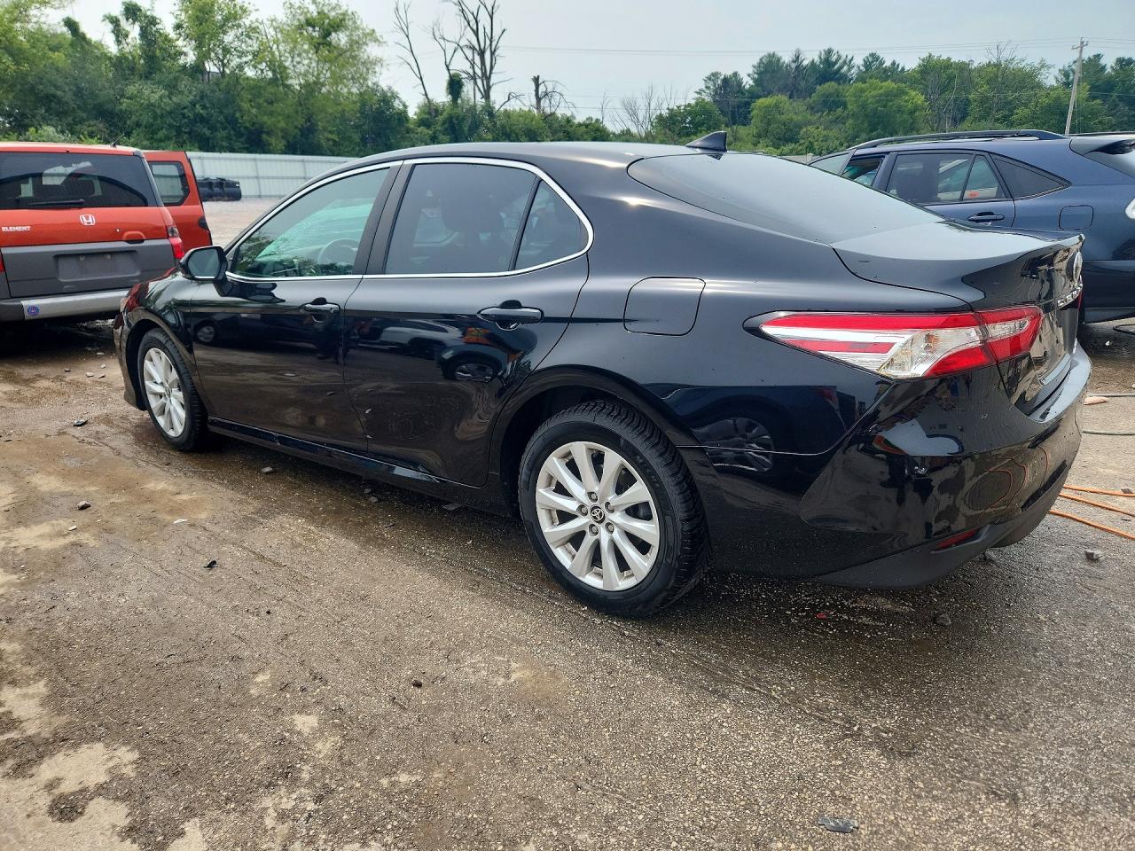 2020 TOYOTA CAMRY LE — снимка 2