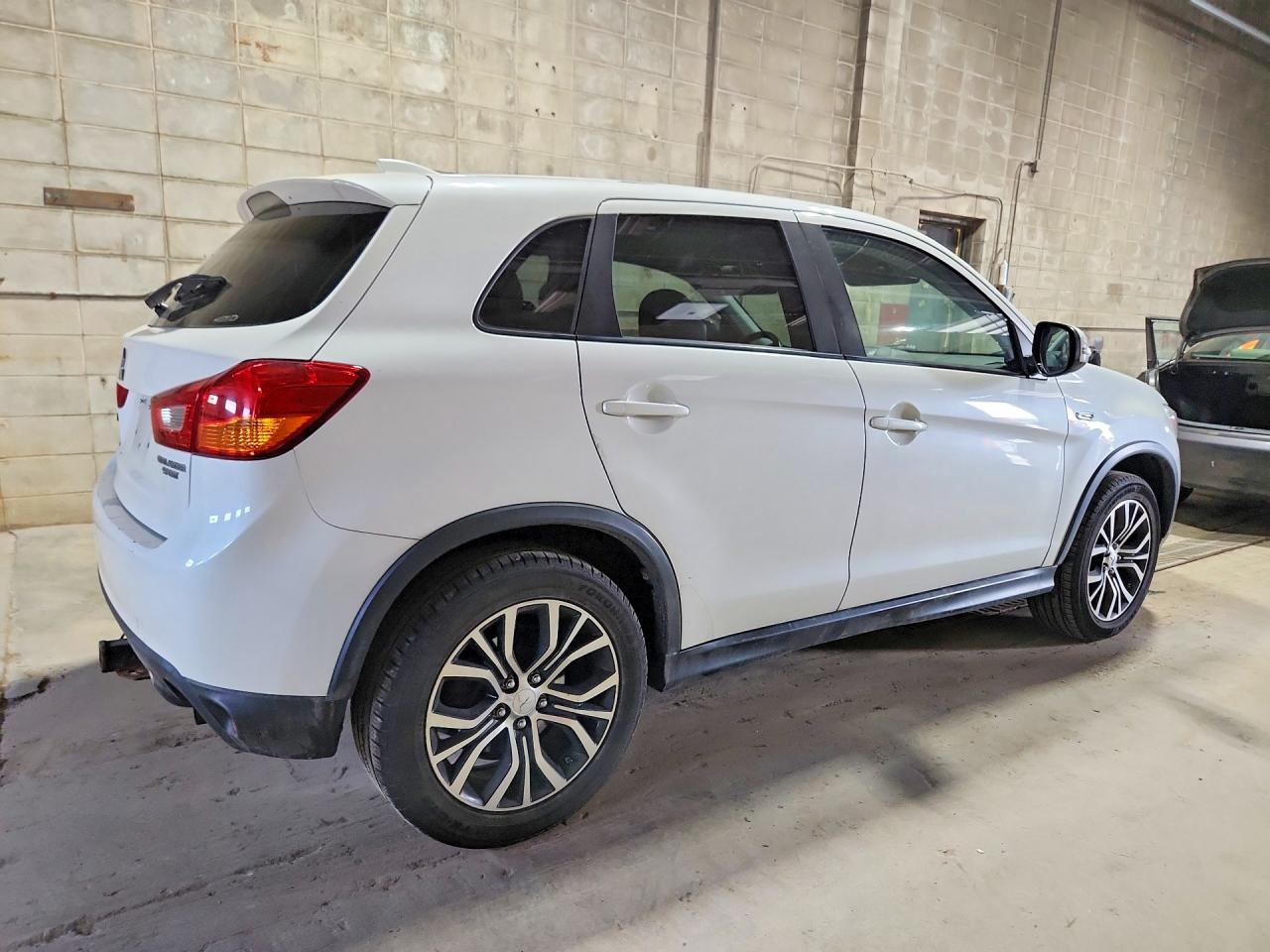 2017 MITSUBISHI OUTLANDER SPORT ES — снимка 3