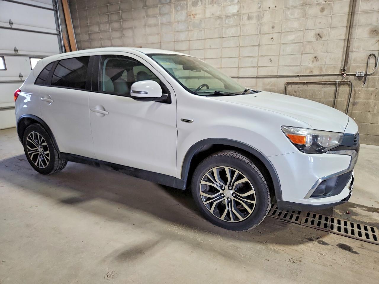 2017 MITSUBISHI OUTLANDER SPORT ES — снимка 4