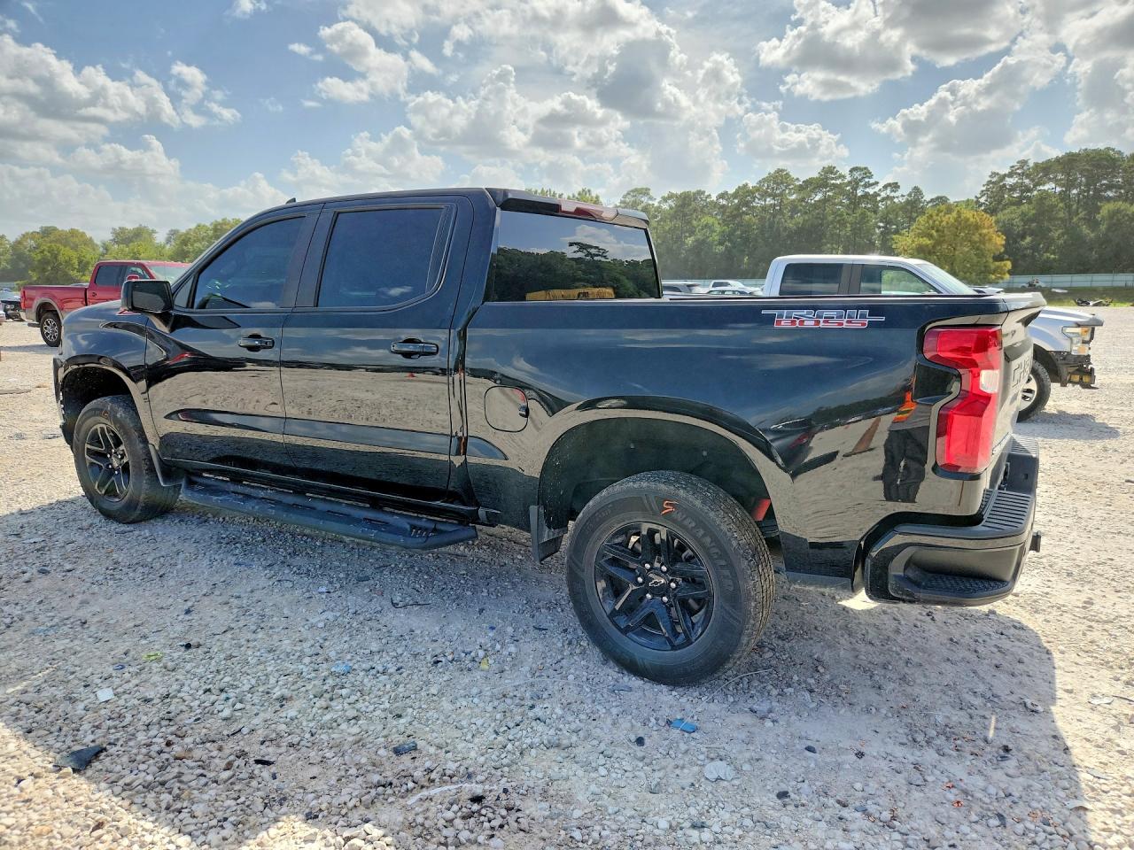 2022 CHEVROLET SILVERADO LTD K1500 LT TRAIL BOSS — снимка 2