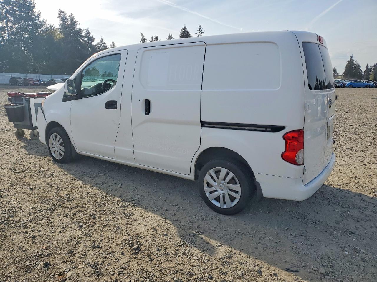 2016 NISSAN NV200 SV — снимка 2