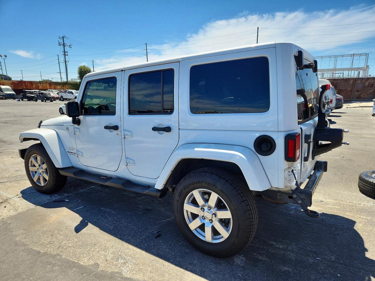 2015 JEEP WRANGLER UNLIMITED SAHARA — снимка 2