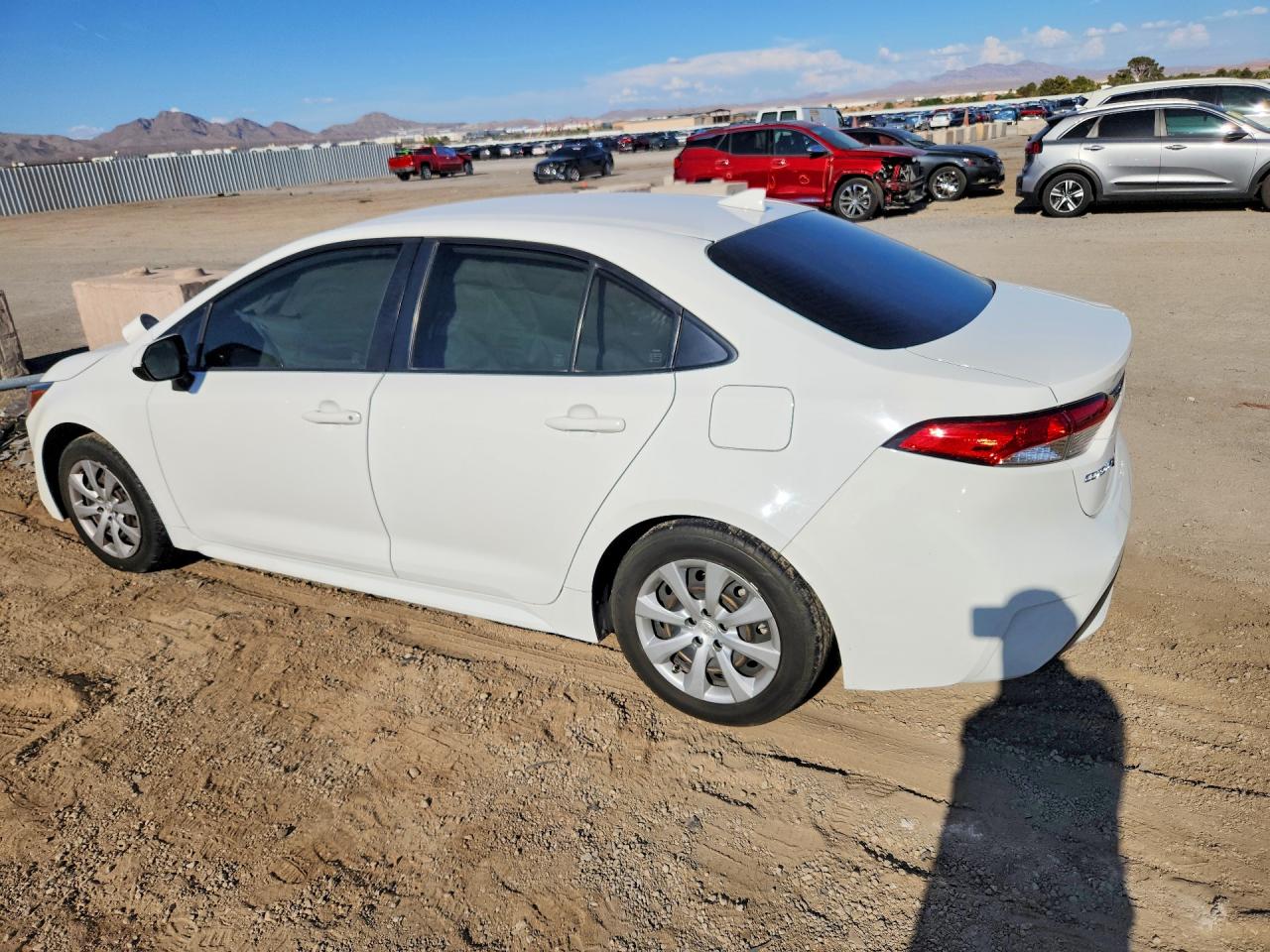 2021 TOYOTA COROLLA LE — снимка 2