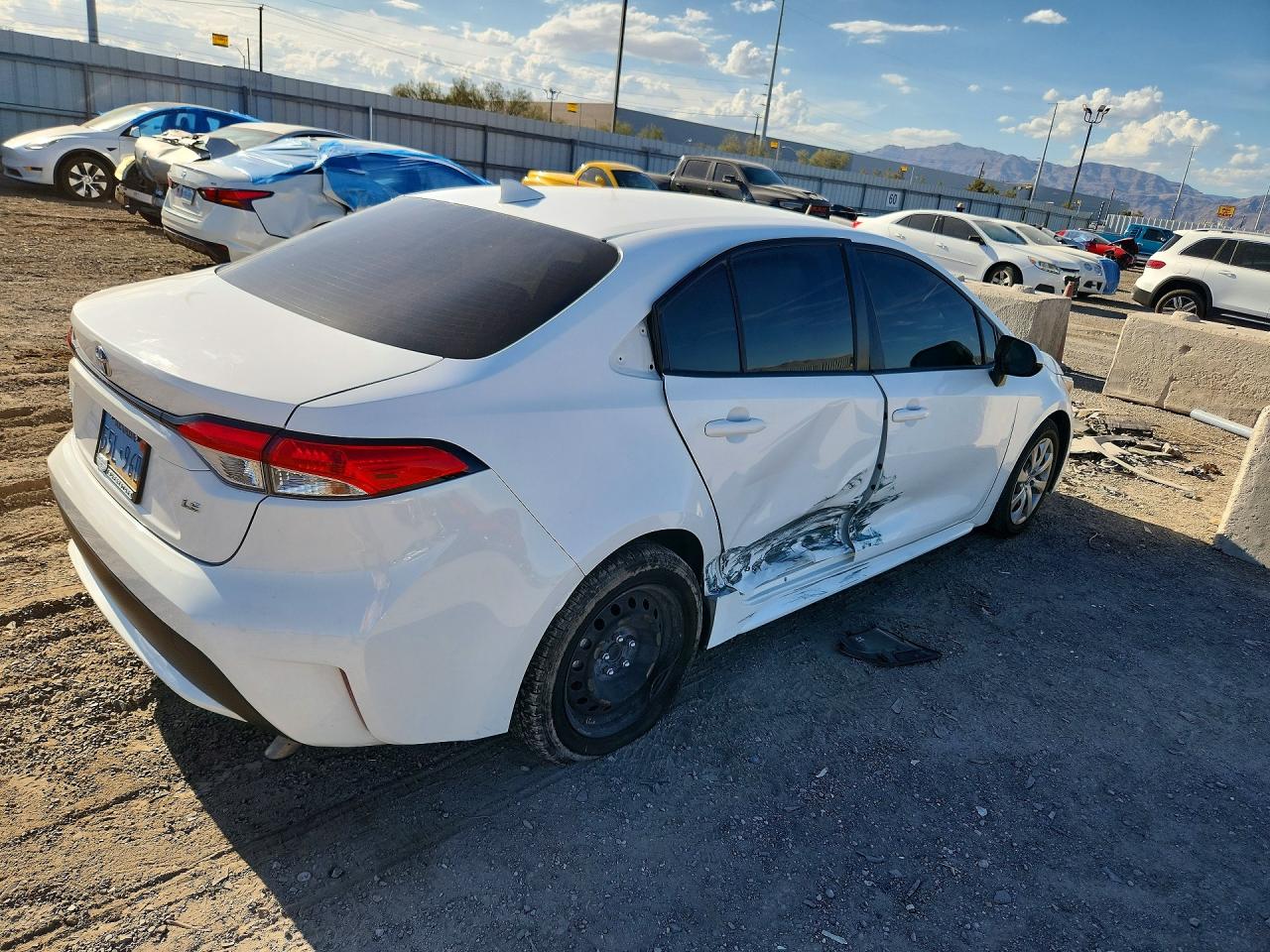 2021 TOYOTA COROLLA LE — снимка 3