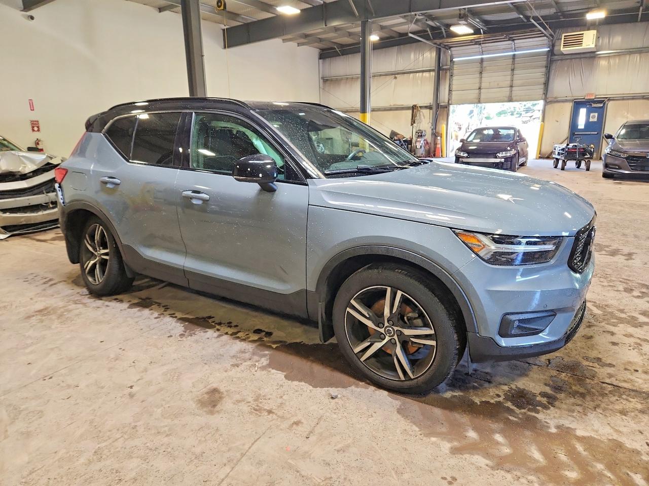 2021 VOLVO XC40 T5 R-DESIGN — снимка 4