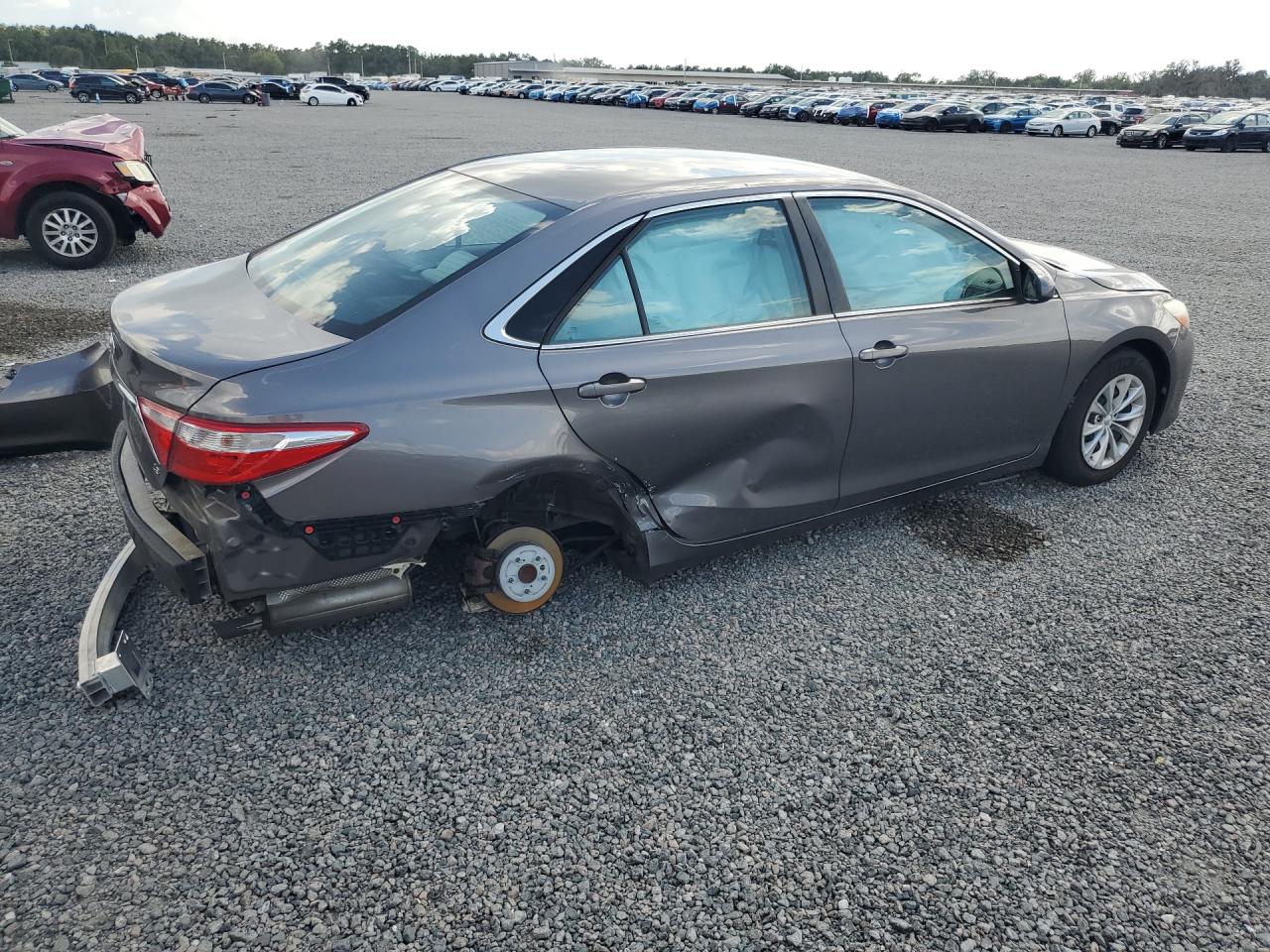 2017 TOYOTA CAMRY LE — снимка 3