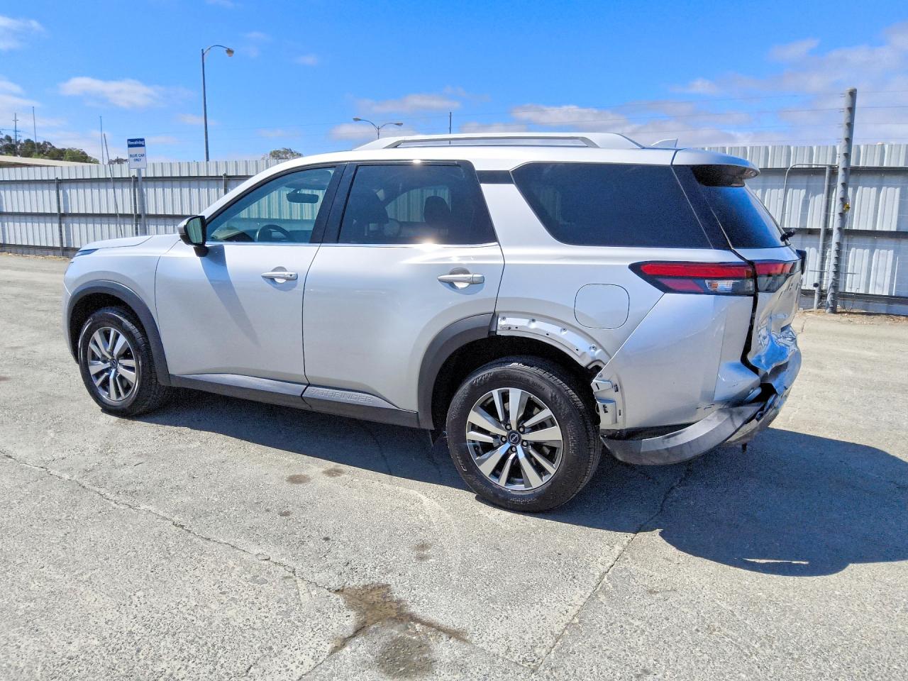 2025 NISSAN PATHFINDER SL — снимка 2