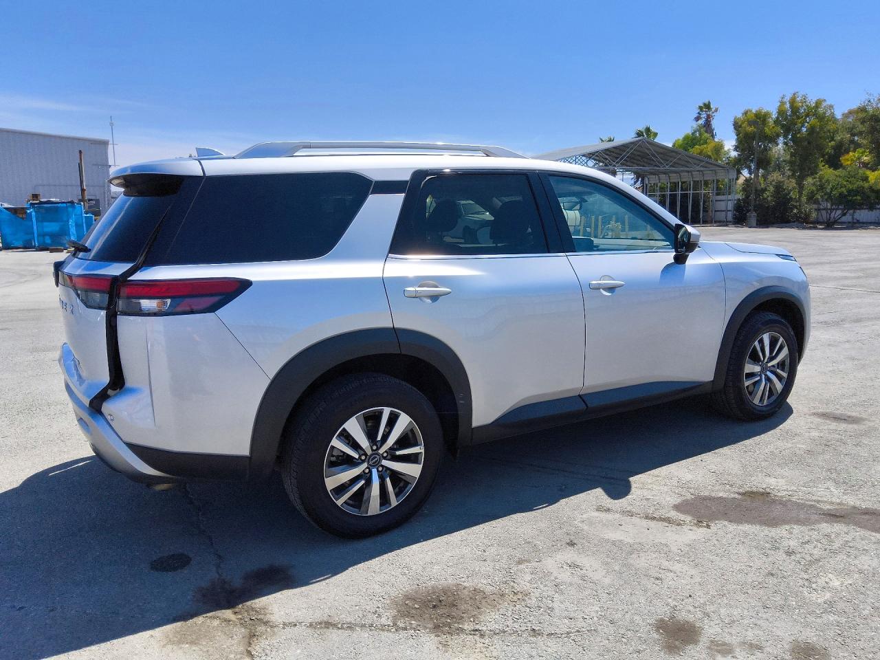 2025 NISSAN PATHFINDER SL — снимка 3