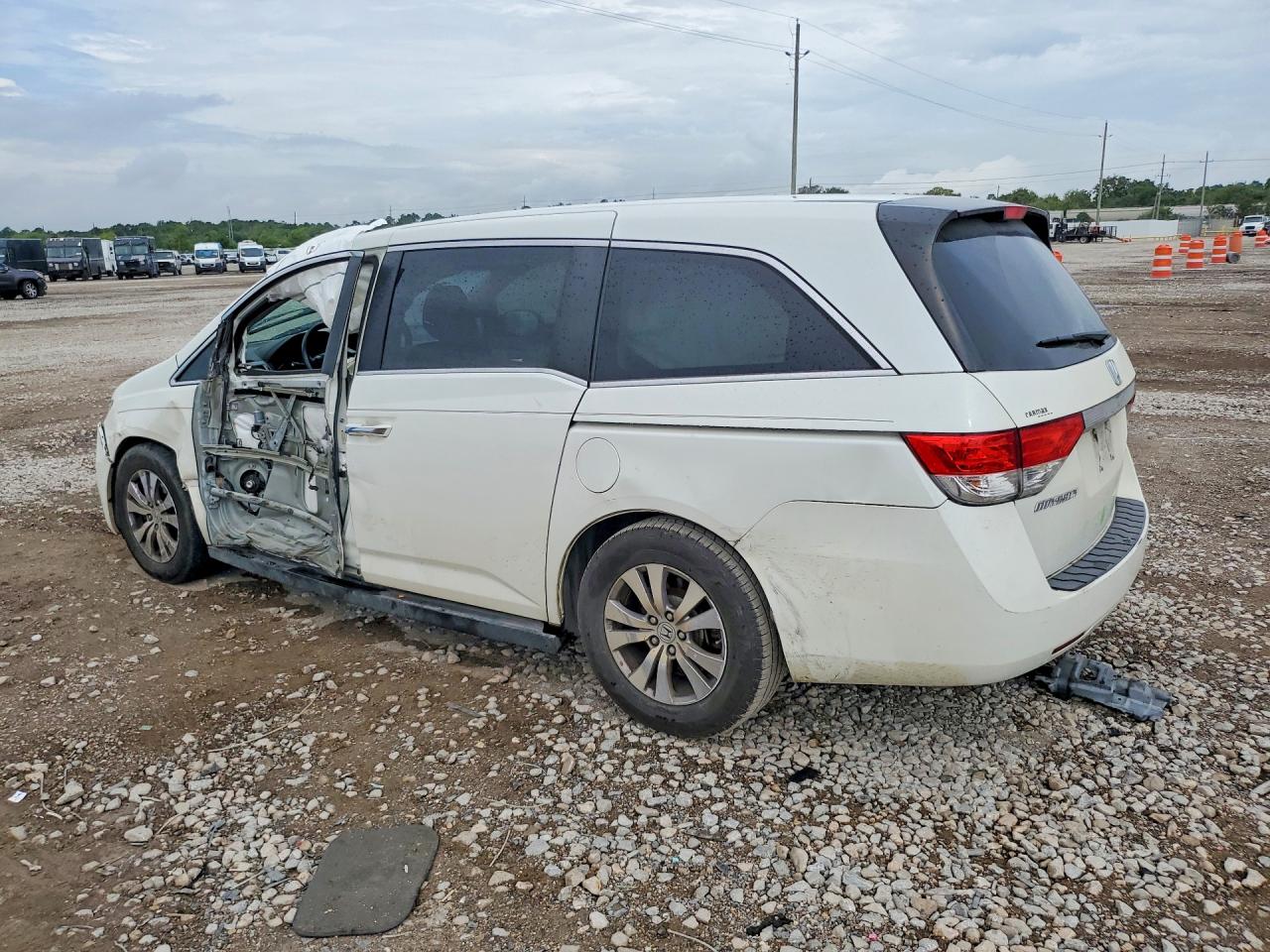 2015 HONDA ODYSSEY EX — снимка 2