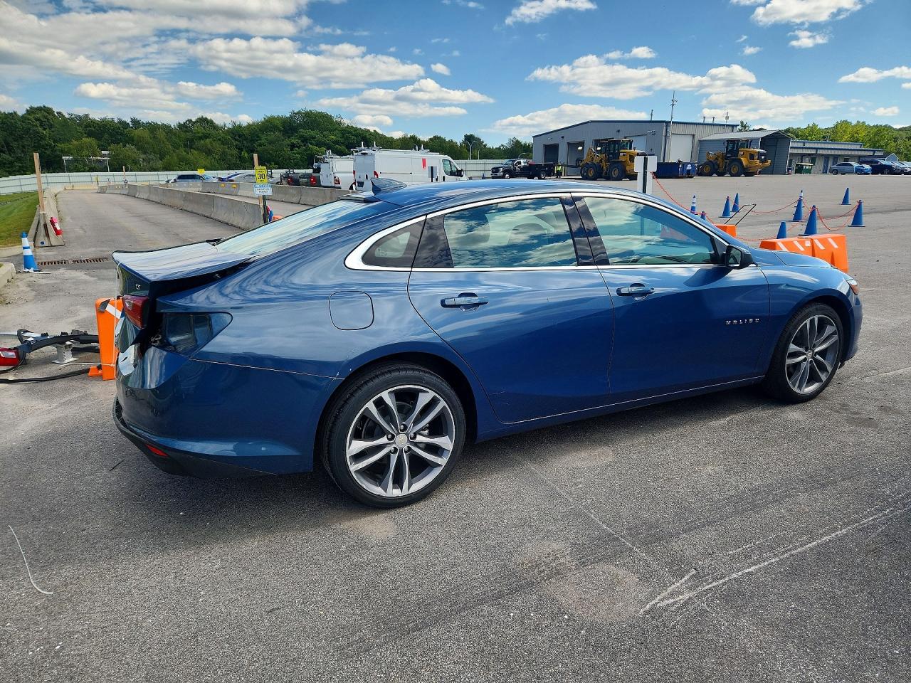 2025 CHEVROLET MALIBU LT — снимка 3