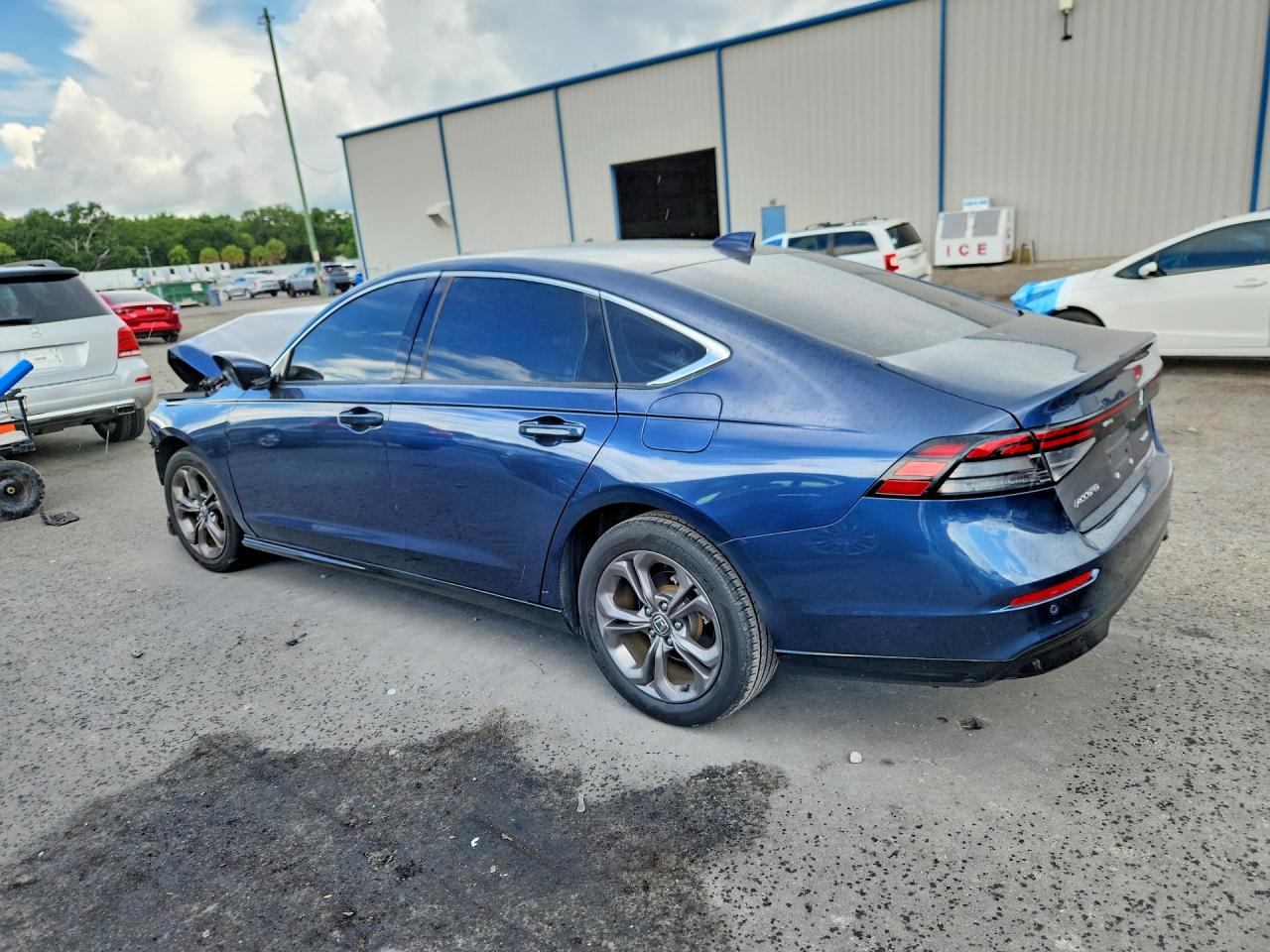 2023 HONDA ACCORD HYBRID EXL — снимка 2