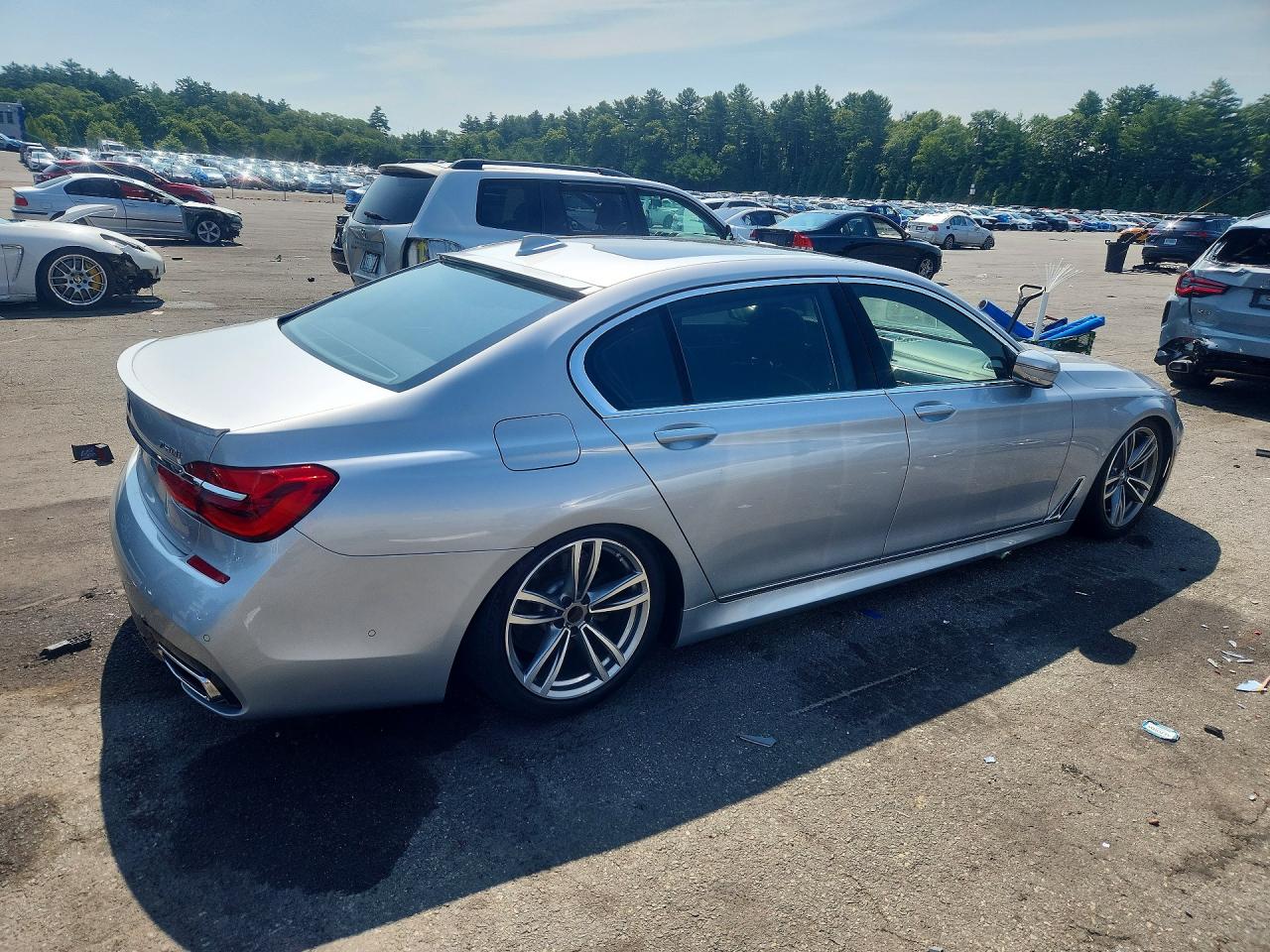 2017 BMW 750 XI — снимка 3