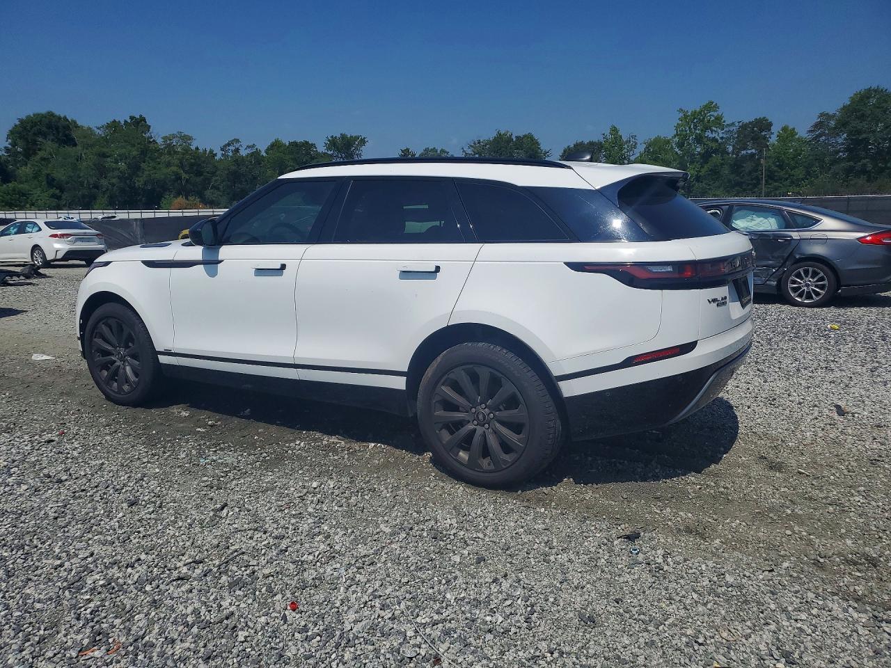 2018 LAND ROVER RANGE ROVER VELAR R-DYNAMIC SE — снимка 2