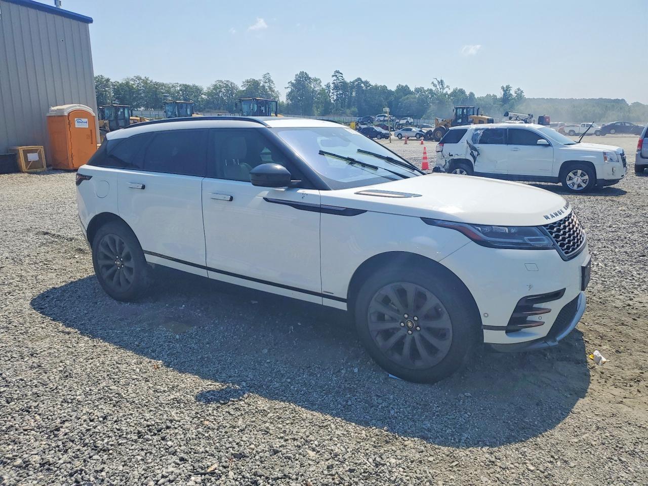2018 LAND ROVER RANGE ROVER VELAR R-DYNAMIC SE — снимка 4