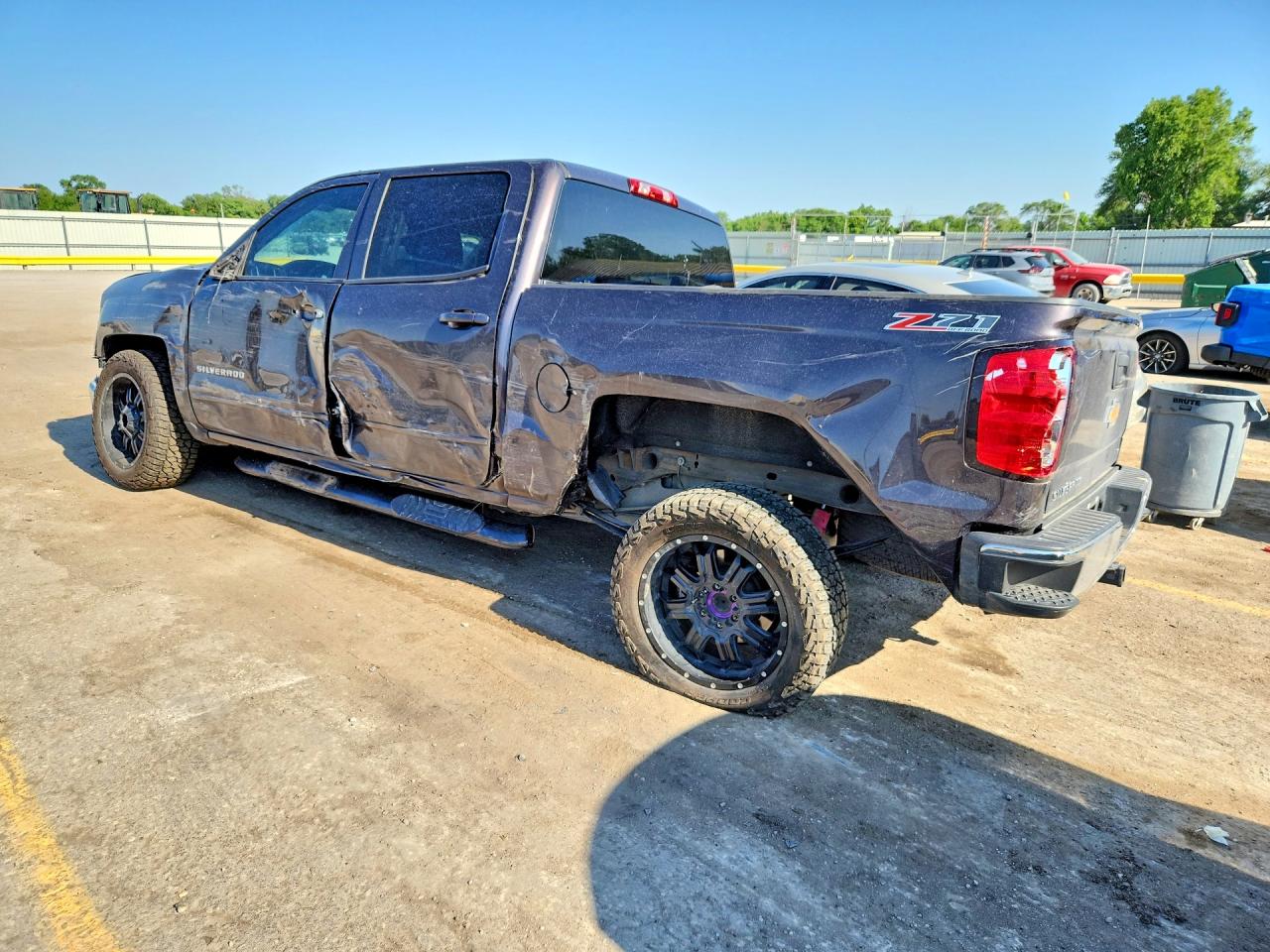 2015 CHEVROLET SILVERADO K1500 LT — снимка 2
