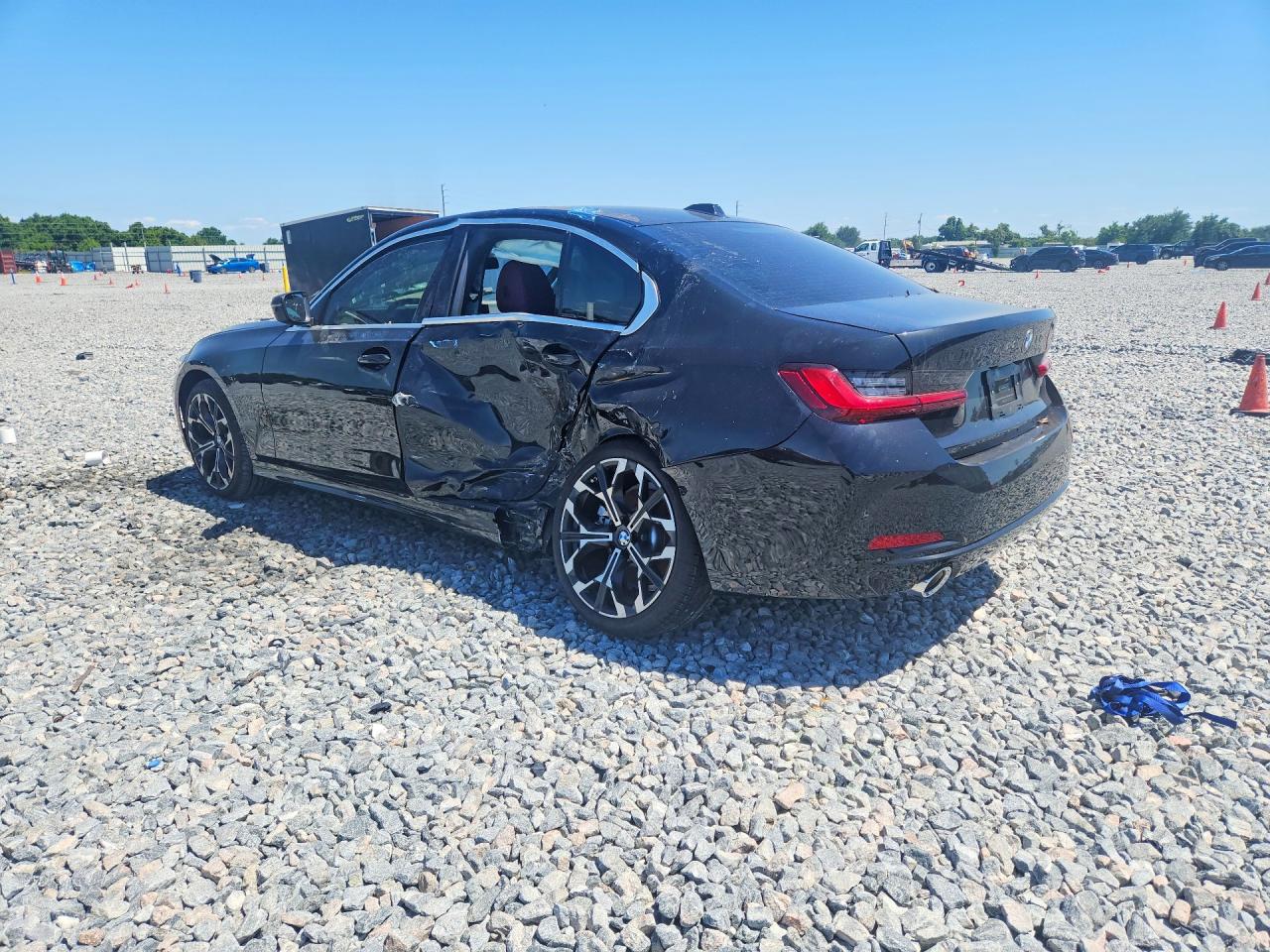 2025 BMW 330I — снимка 2