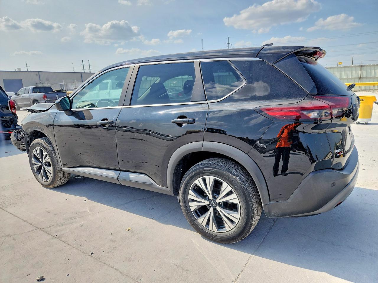 2023 NISSAN ROGUE SV — снимка 2