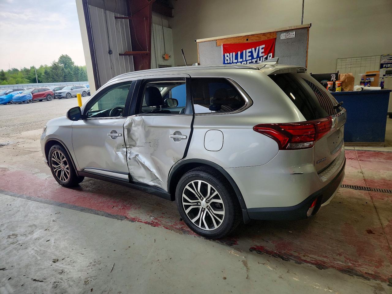 2018 MITSUBISHI OUTLANDER SE — снимка 2