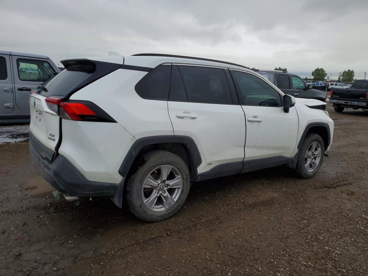 2023 TOYOTA RAV4 HYBRID XLE — снимка 3