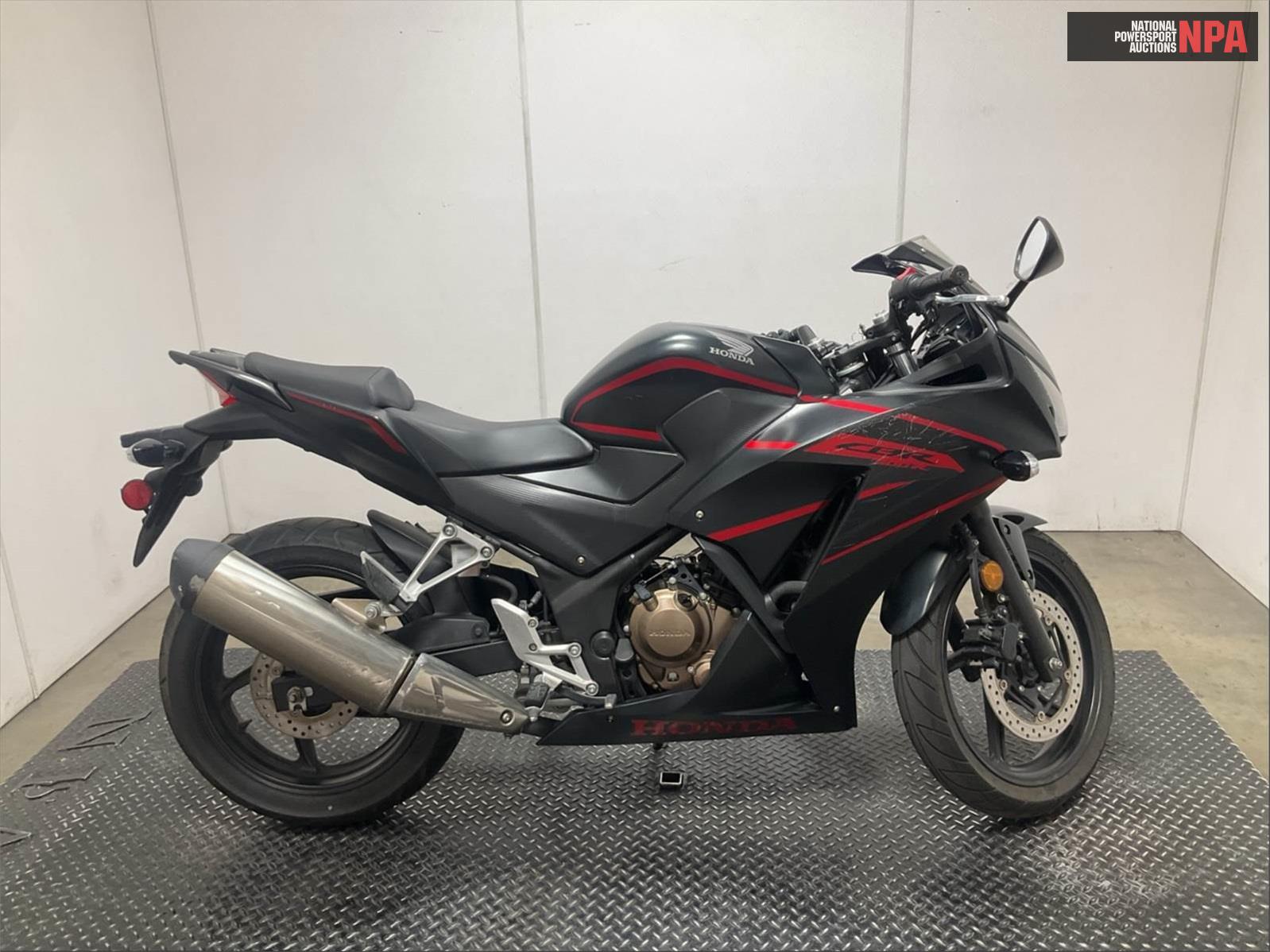 2018 HONDA CBR300R
