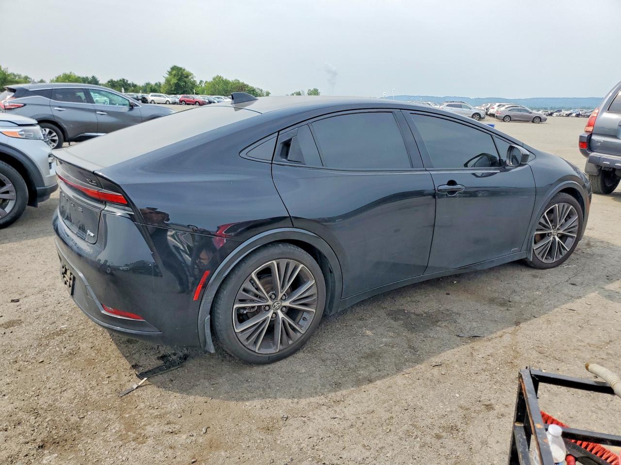 2023 TOYOTA PRIUS XLE — снимка 3