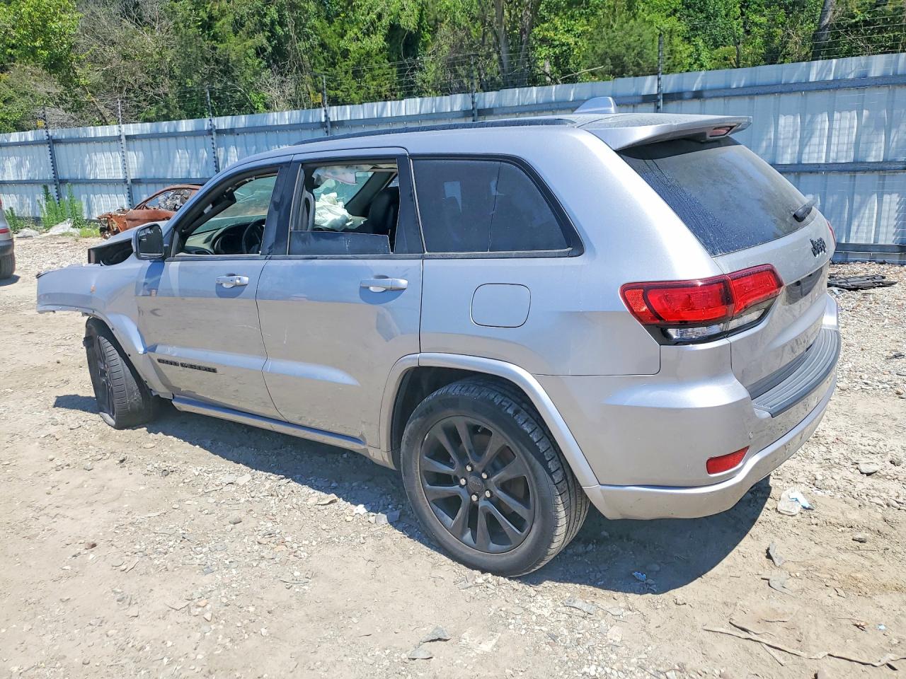 2019 JEEP GRAND CHEROKEE LAREDO — снимка 2