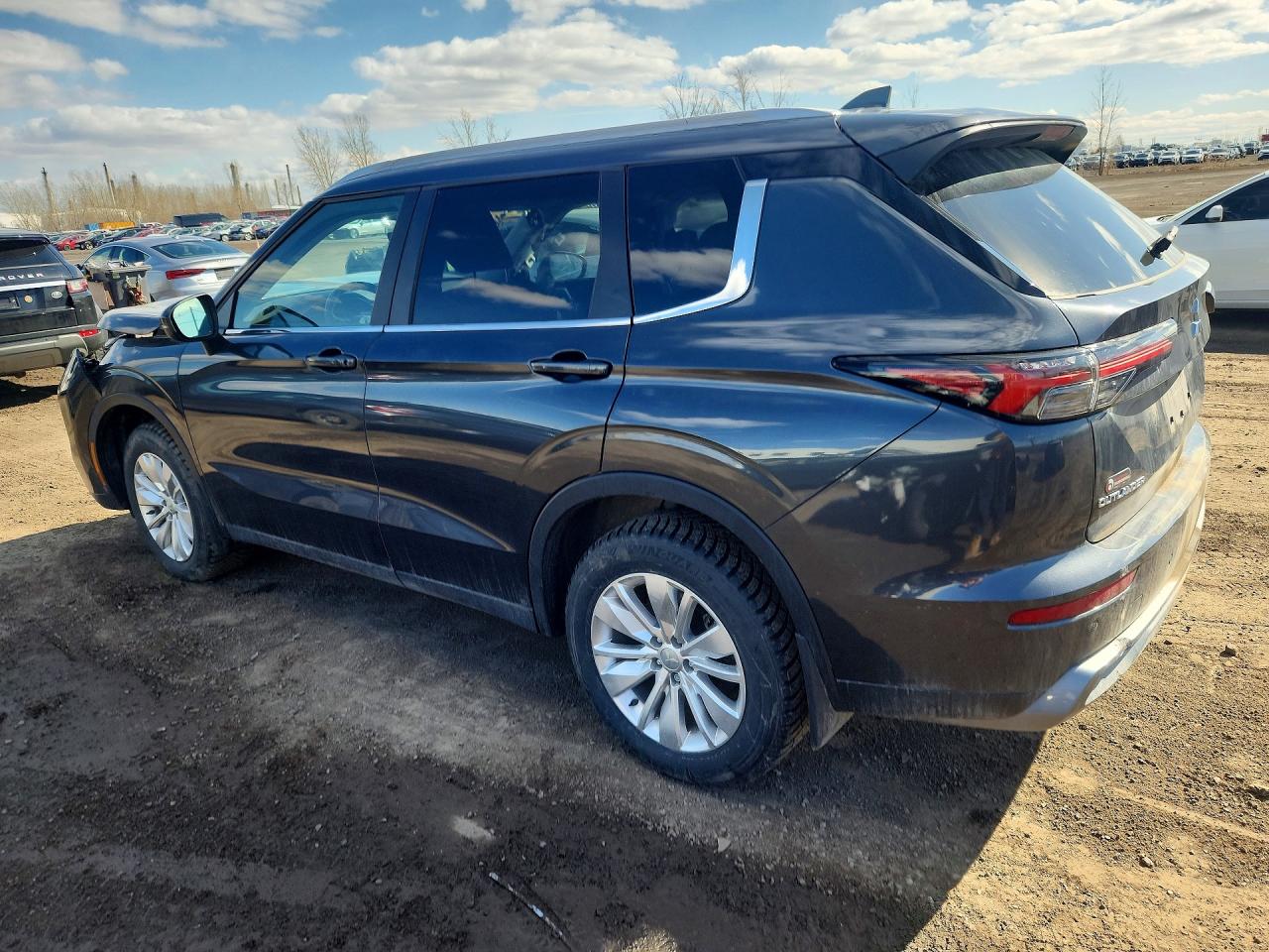 2025 MITSUBISHI OUTLANDER SE — снимка 2