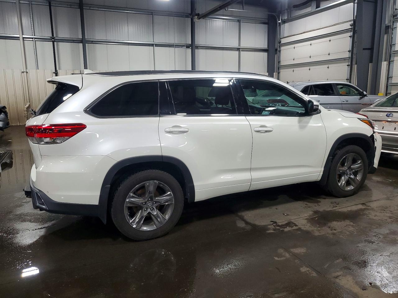 2018 TOYOTA HIGHLANDER LIMITED PLATINUM — снимка 3