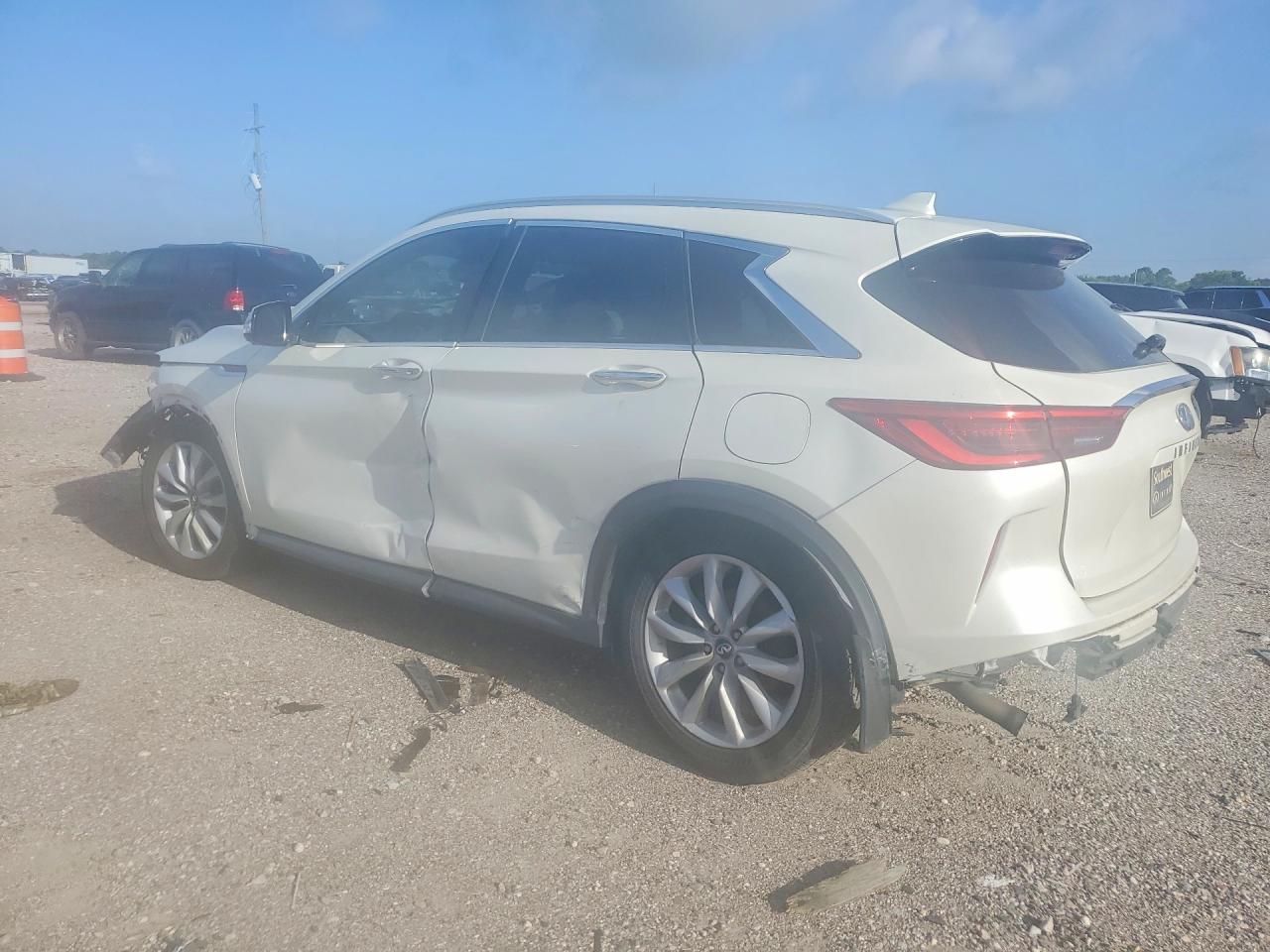 2019 INFINITI QX50 ESSENTIAL — снимка 2