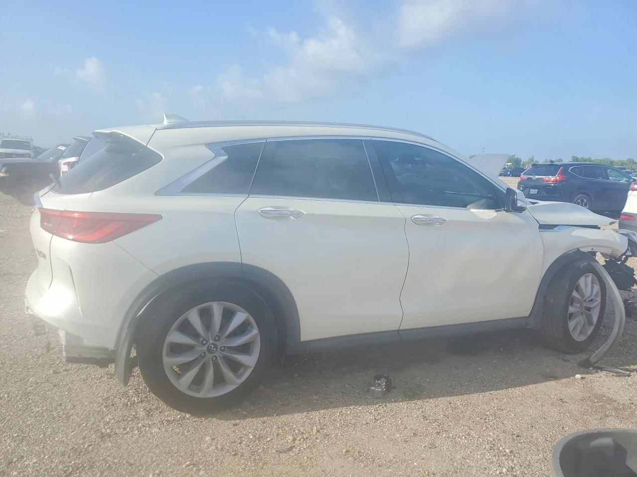 2019 INFINITI QX50 ESSENTIAL — снимка 3